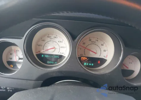 2013 Dodge Challenger Sxt z USA, uszkodzony, nr VIN 2C3CDYAGXDH728958